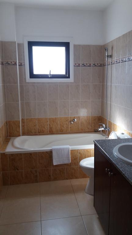 202 Mandritis Court Apartment Ларнака Екстериор снимка