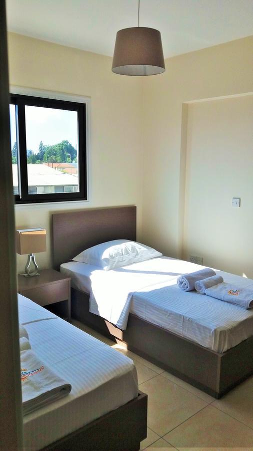 202 Mandritis Court Apartment Ларнака Екстериор снимка